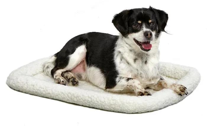 Midwest Quiet Time Pet Bed Sheepskin 24"x18"